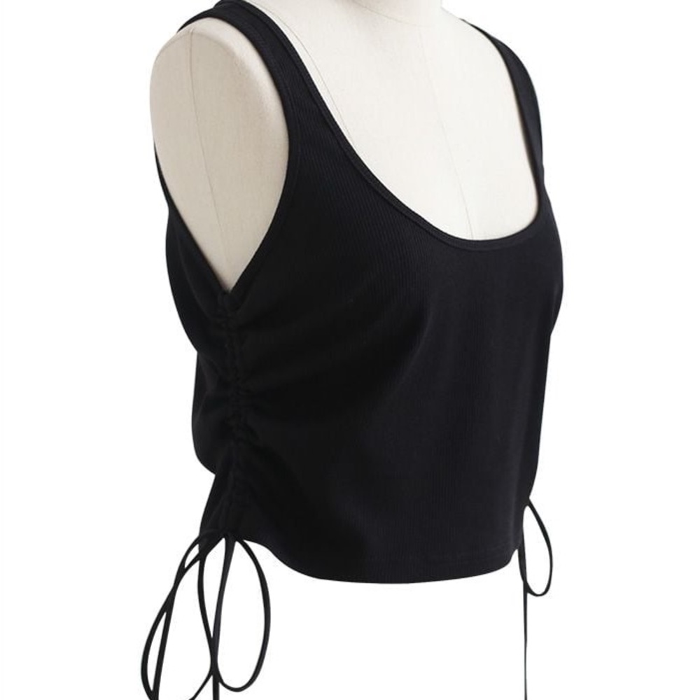 Heart & hips, Black Sleeveless Ruched Top